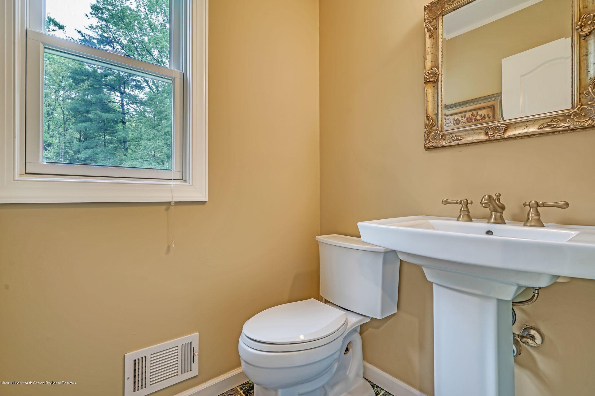 355 Chandler Road Jackson, NJ 08527 - Photo 17 of 26 24