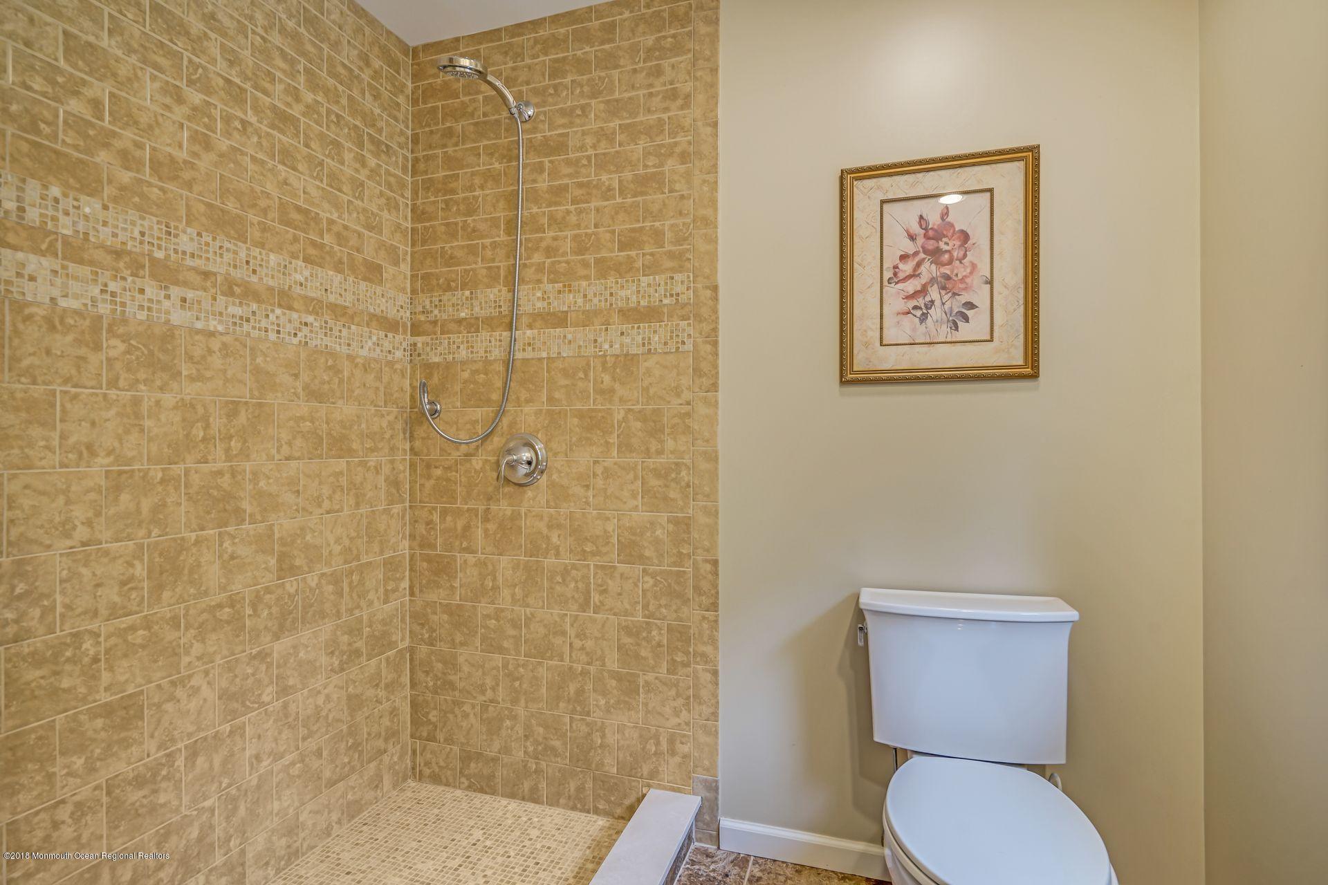 355 Chandler Road Jackson, NJ 08527 - Photo 24 of 26 31