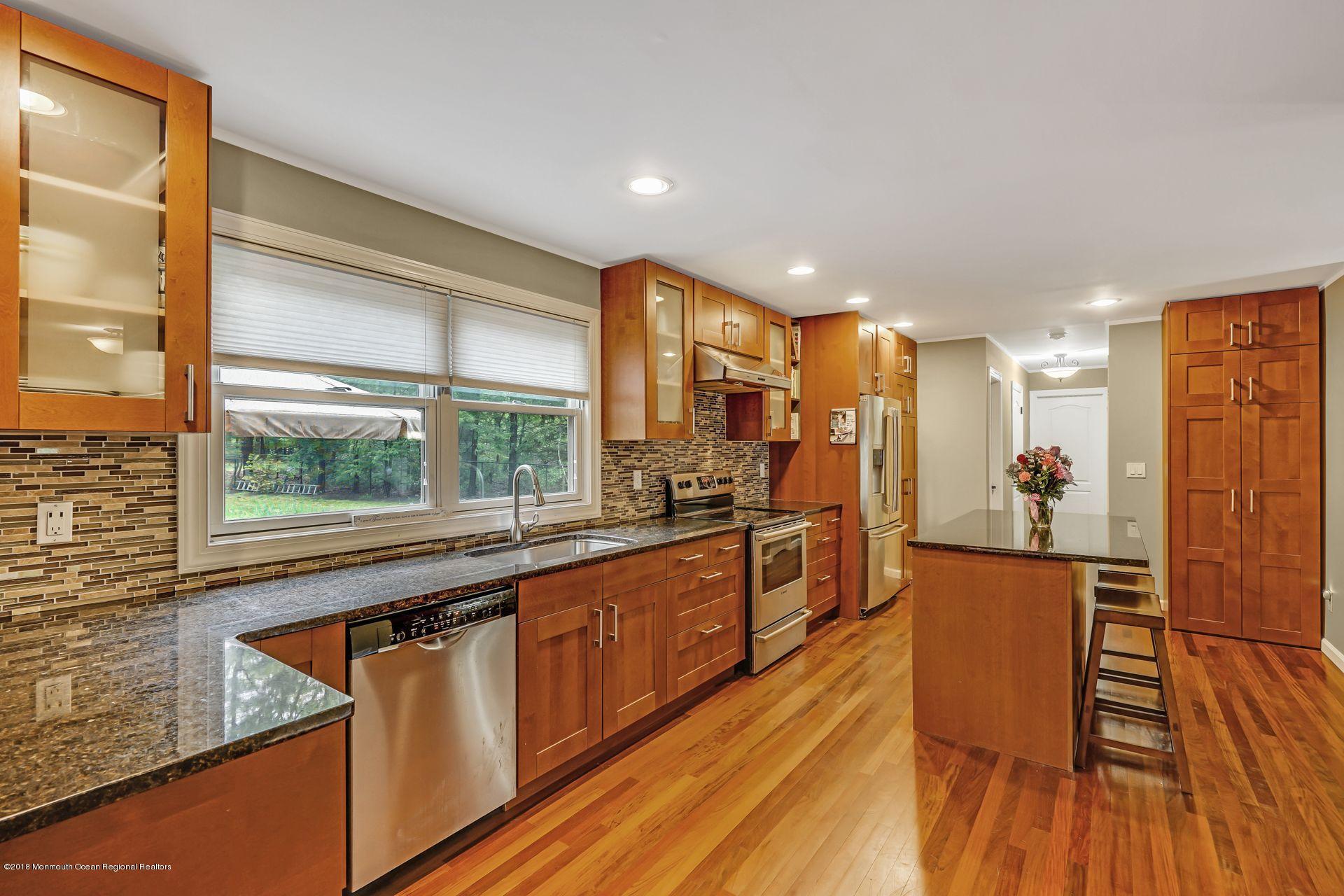 355 Chandler Road Jackson, NJ 08527 - Photo 10 of 26 17