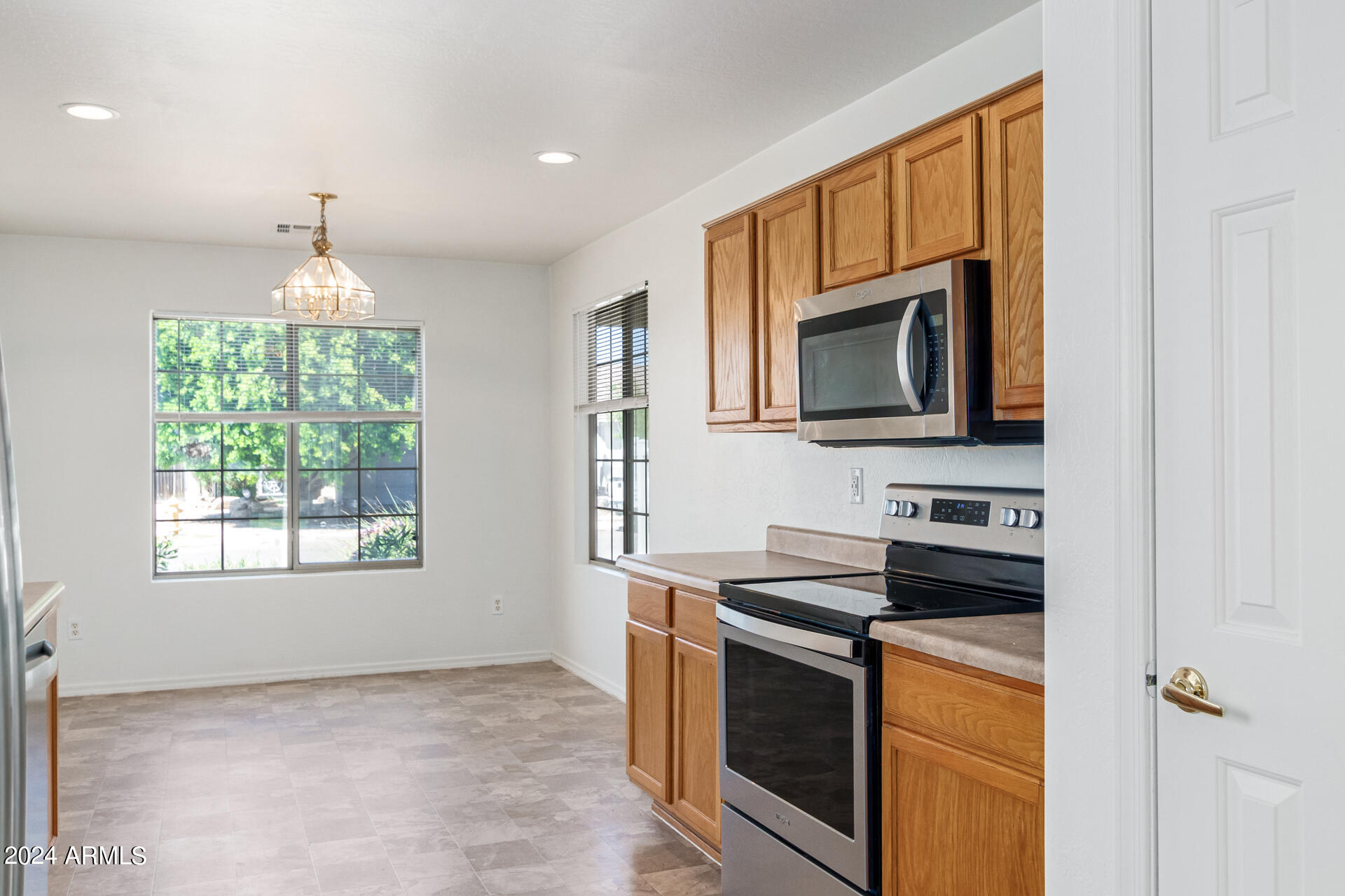 1205 West Darrel Road Phoenix, AZ 85041 - Photo 8 of 27 0011-08 - Darrel