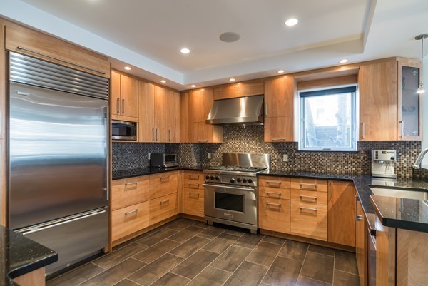16 Warwick Road, Unit 1 Brookline, MA 02445 - Photo 9 of 19 Gallery Image 9