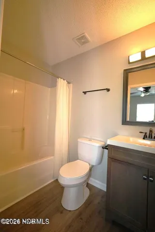 $1,300 | 894 West Pueblo Drive, Jacksonville, NC 28546