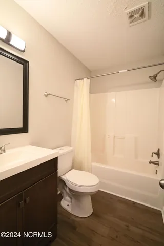 $1,300 | 894 West Pueblo Drive, Jacksonville, NC 28546