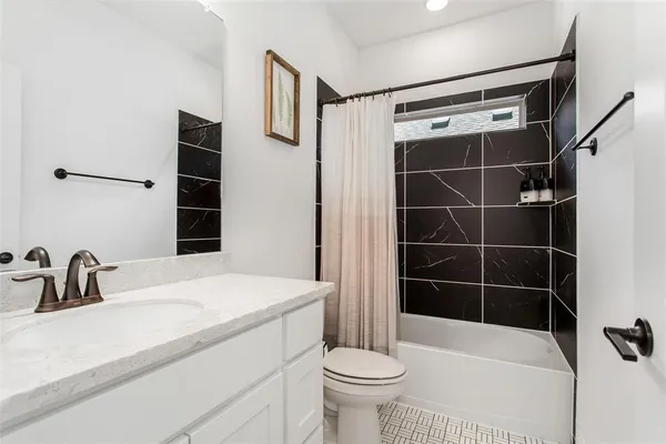 $4,200 | 1812 Eric Metzger Way, Flower Mound, TX 75028