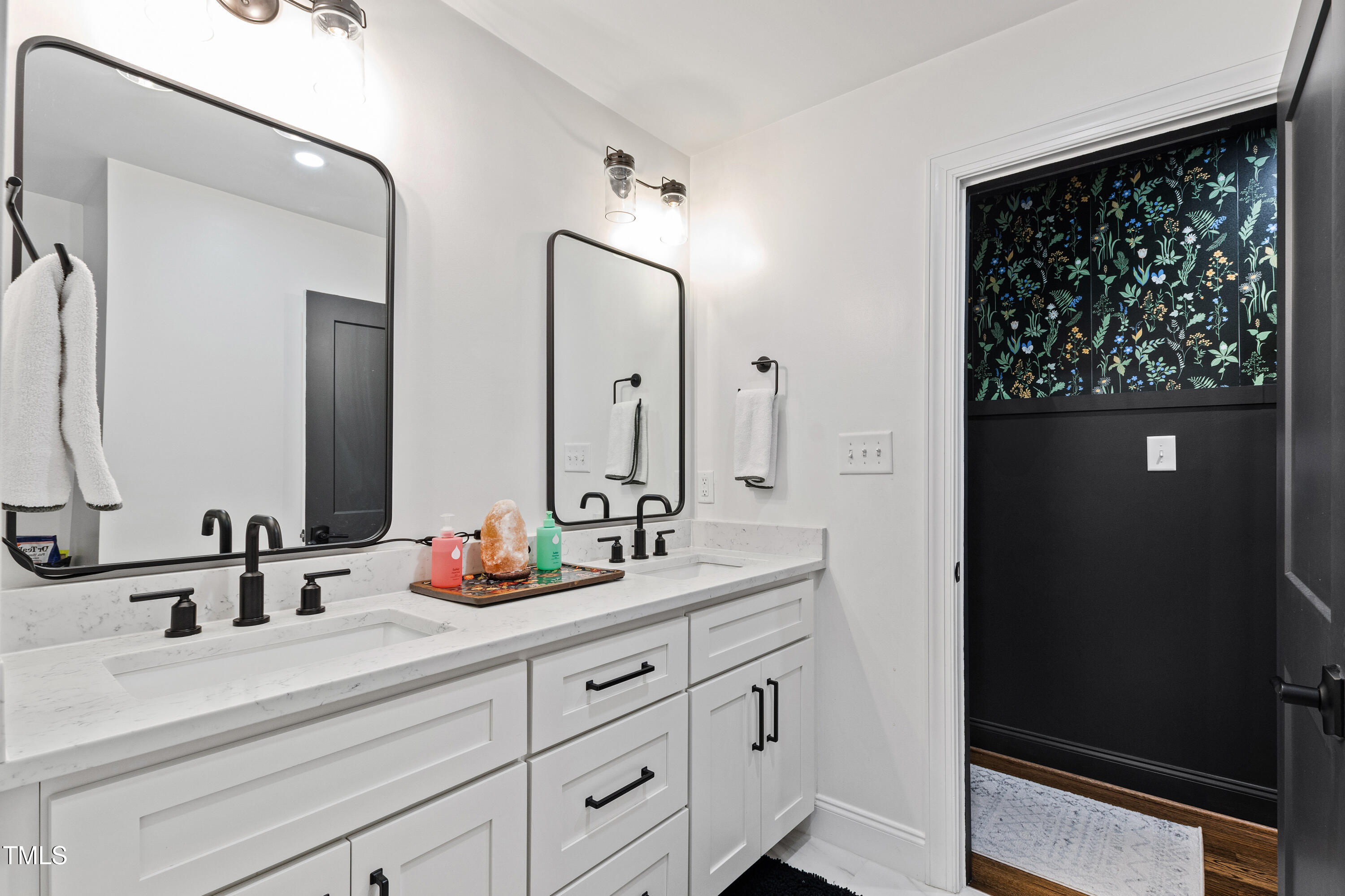 3416 Wade Avenue Raleigh, NC 27607 - Photo 32 of 51 Wade Av (46)