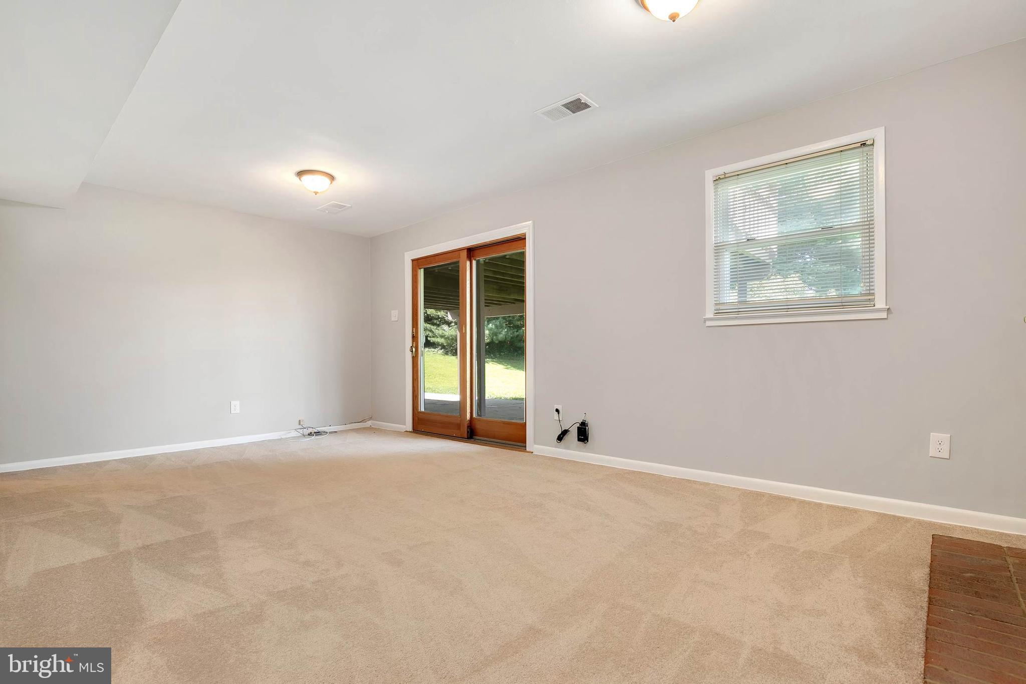 4208 Waller Road Fairfax, VA 22032 - Photo 11 of 33