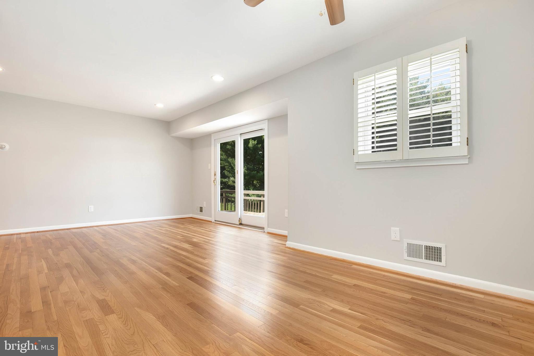 4208 Waller Road Fairfax, VA 22032 - Photo 6 of 33