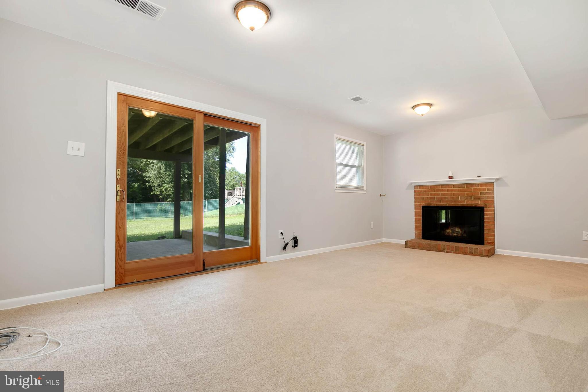 4208 Waller Road Fairfax, VA 22032 - Photo 10 of 33