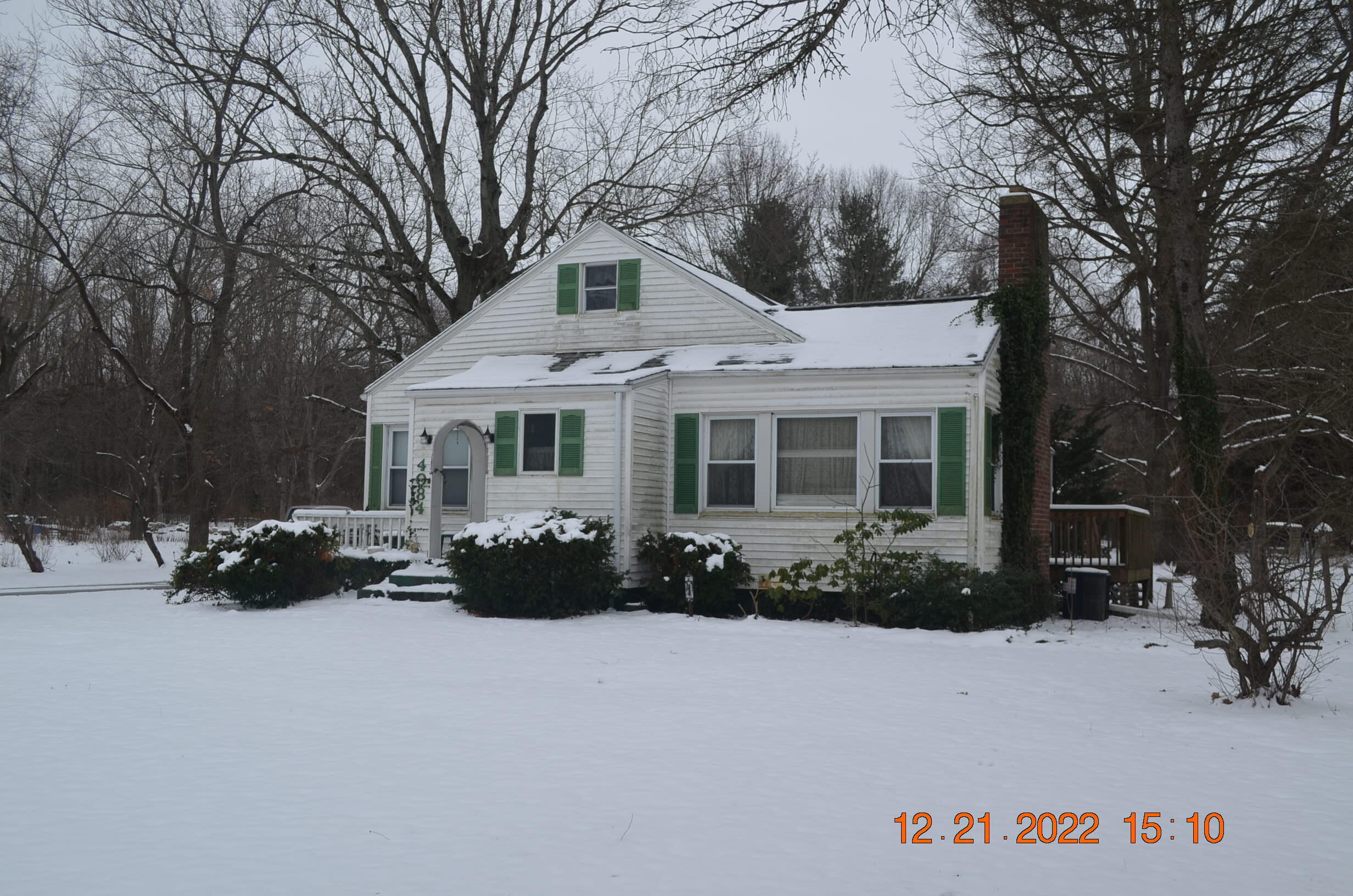 4084 Territorial Road Benton Harbor, MI 49022 - Photo 5 of 18 DSC_0006