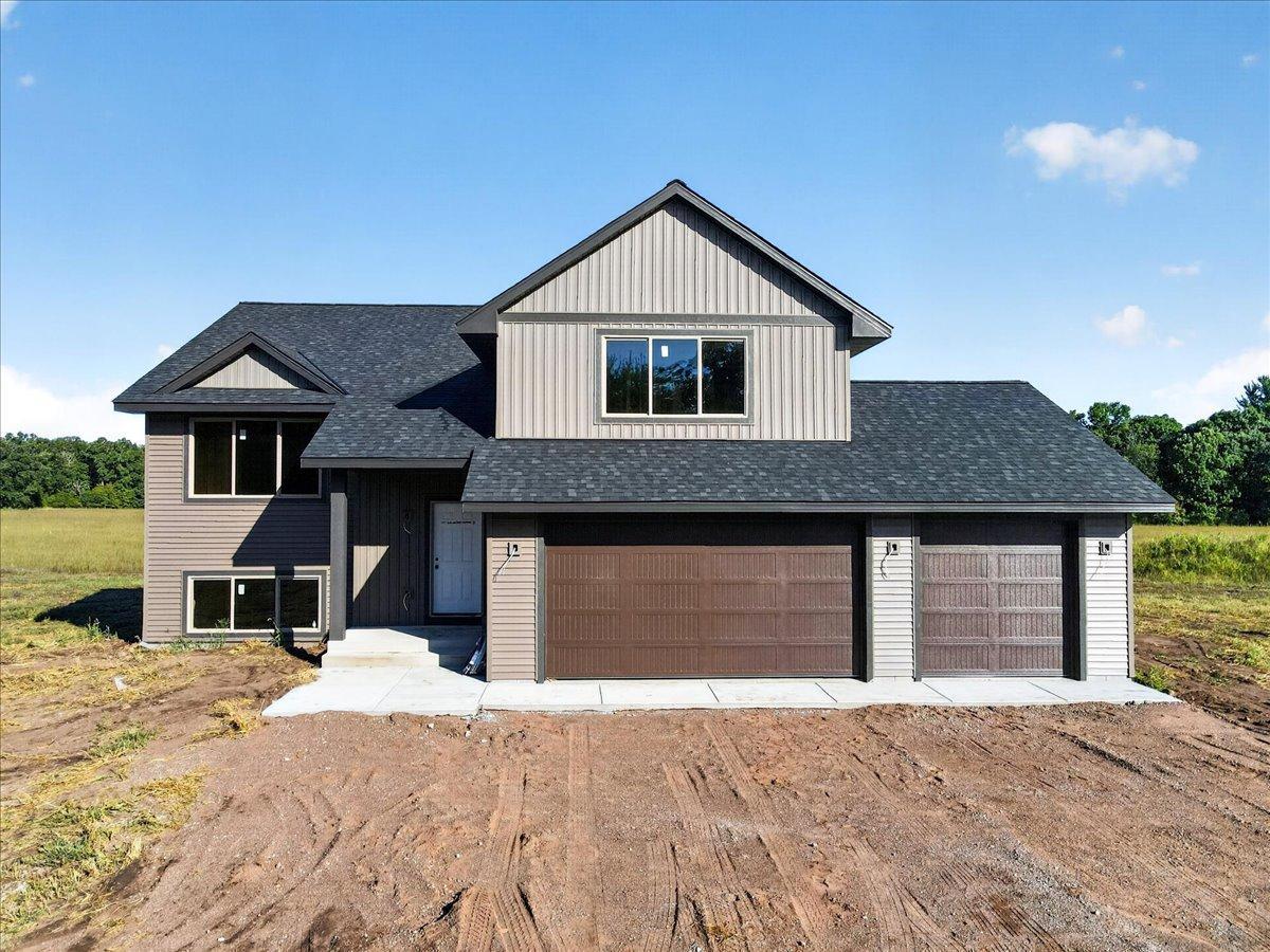 12052 Olson Road Harris, MN 55032 - Photo 2 of 40 Gallery Image 2