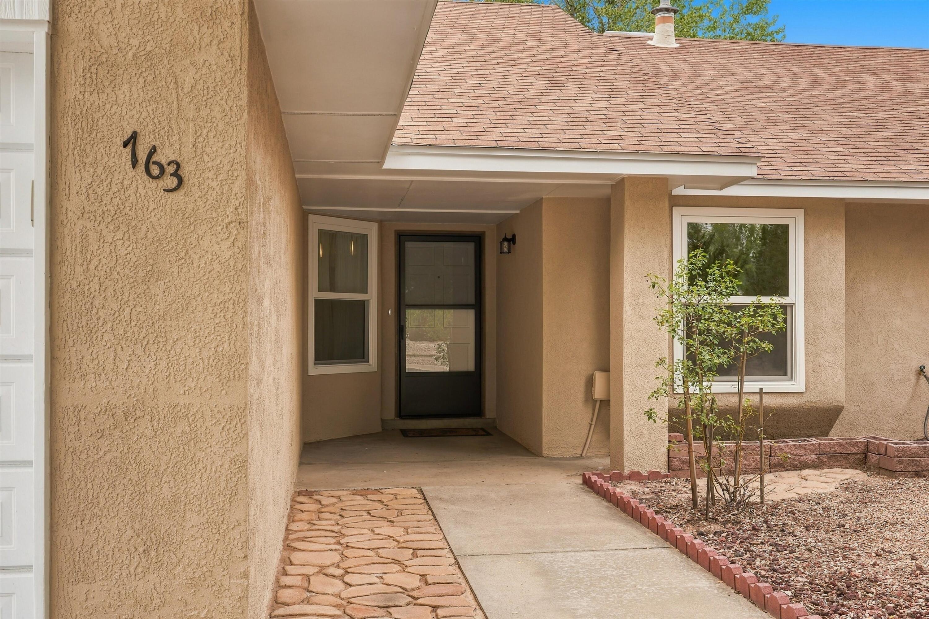 763 Chaps Road Southeast Rio Rancho, NM 87124 - Photo 4 of 35 Gallery Image 4