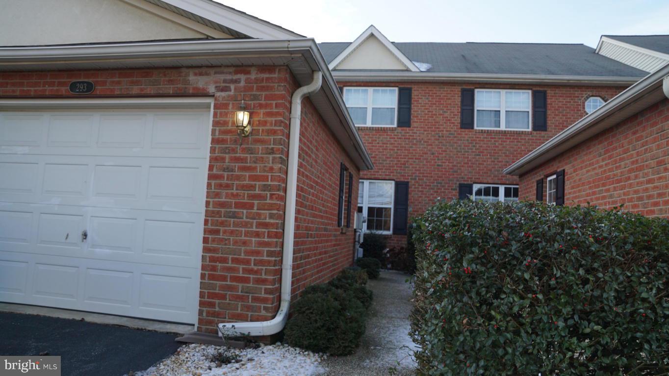 293 White Chapel Road Lancaster, PA 17603 - Photo 2 of 23 Gallery Image 2