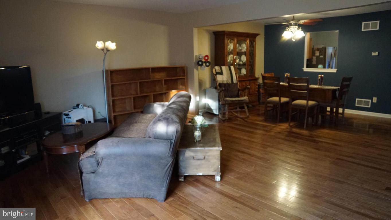 293 White Chapel Road Lancaster, PA 17603 - Photo 8 of 23 Gallery Image 8