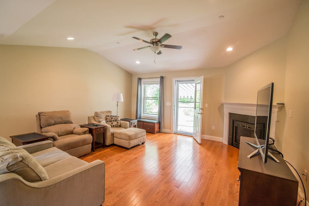 1 Whispering Oaks Road Pelham, NH 03076 - Photo 9 of 29 Gallery Image 9