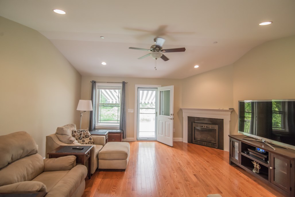 1 Whispering Oaks Road Pelham, NH 03076 - Photo 10 of 29 Gallery Image 10