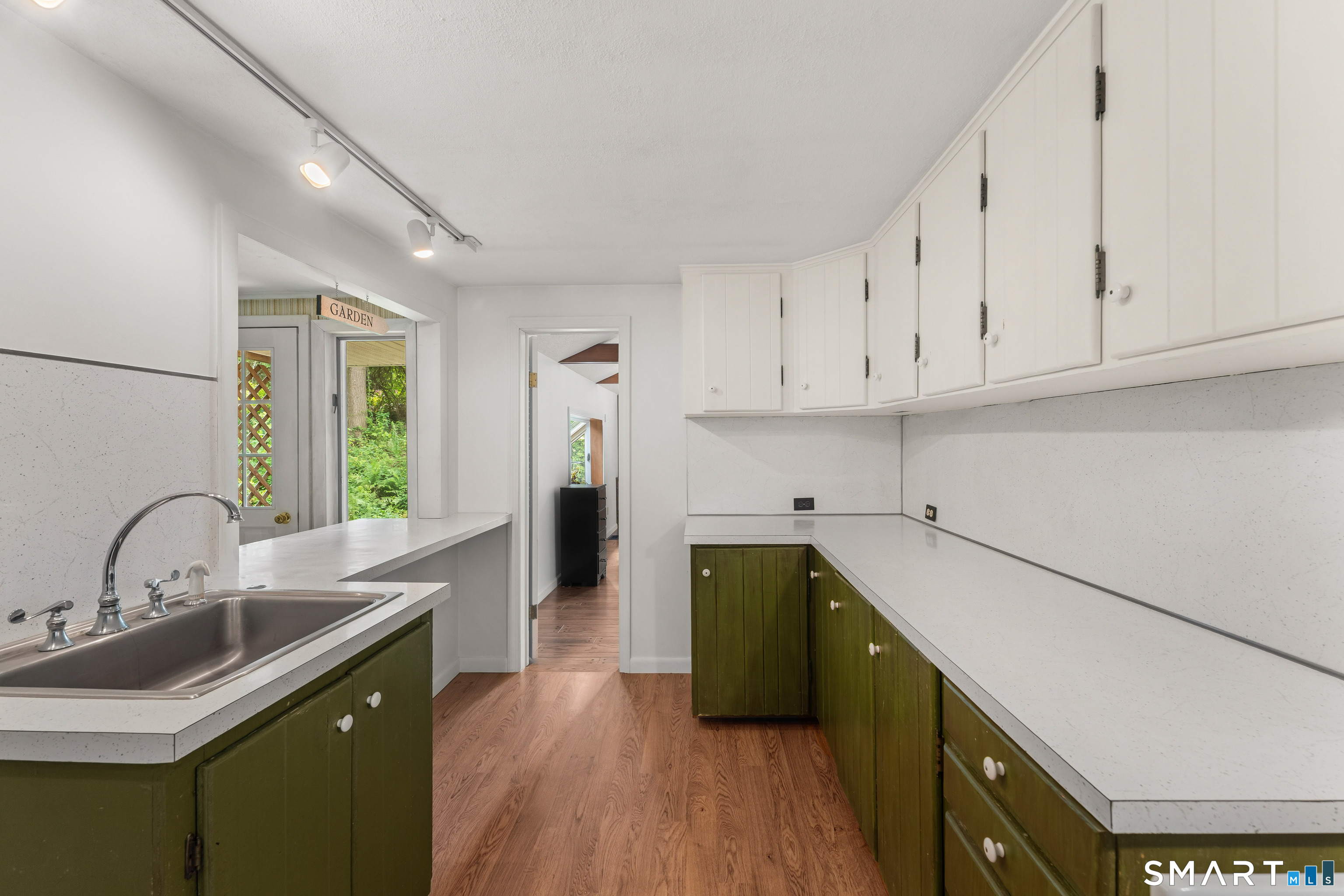 8 Mixville Road Prospect, CT 06410 - Photo 23 of 39
