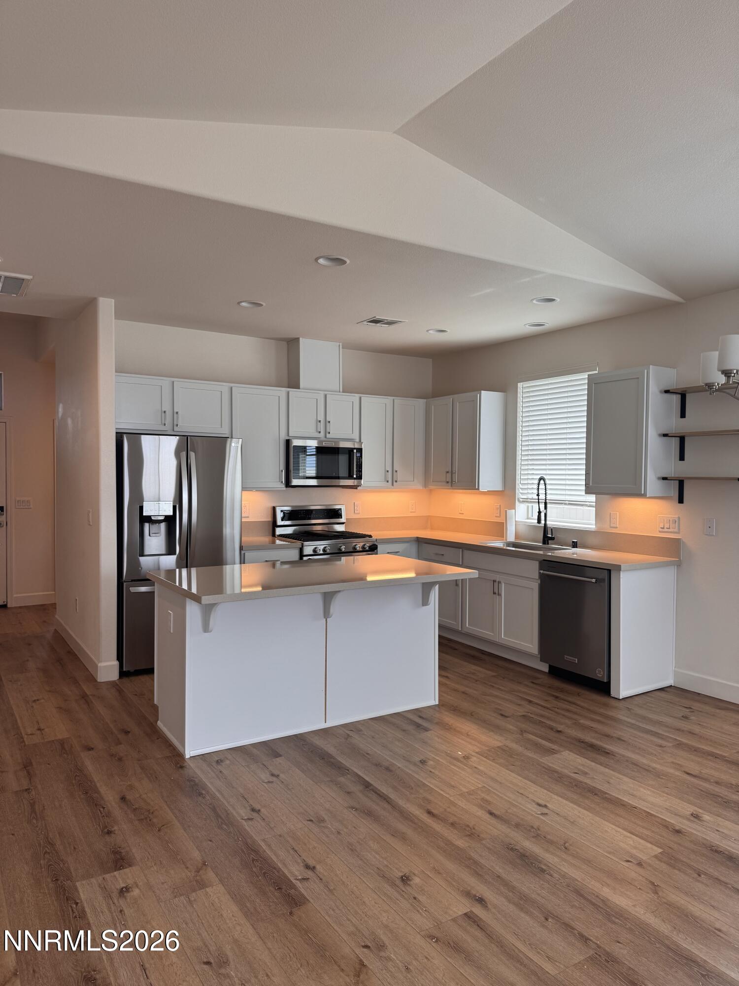 2159 Pastureland Lane Reno, NV 89521 - Photo 3 of 12 IMG_6328