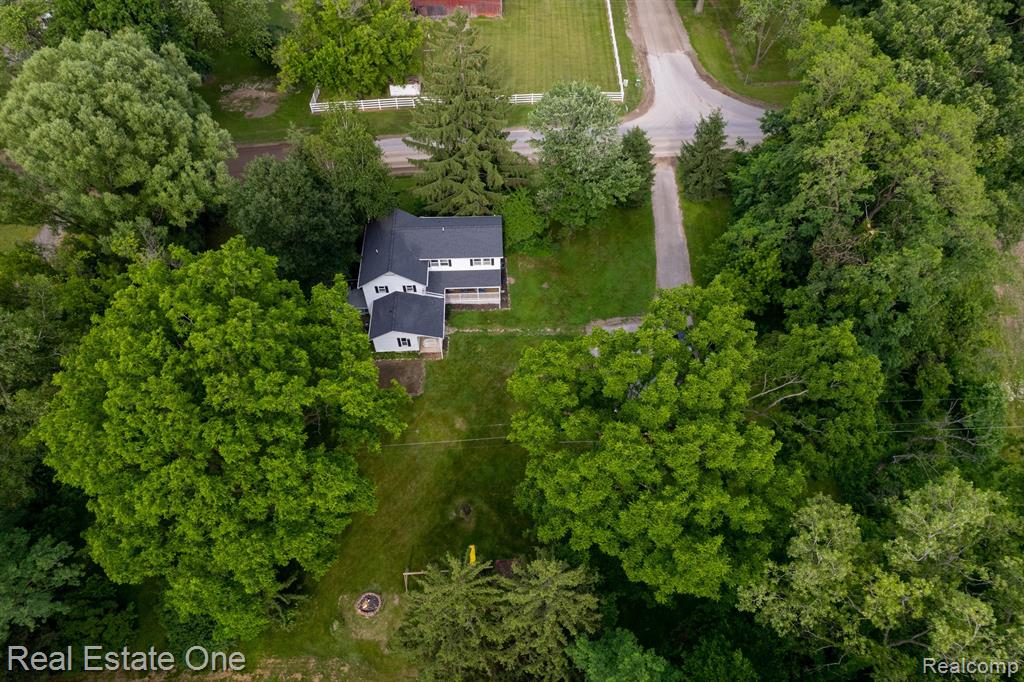 6017 Byron Road Howell, MI 48855 - Photo 14 of 94