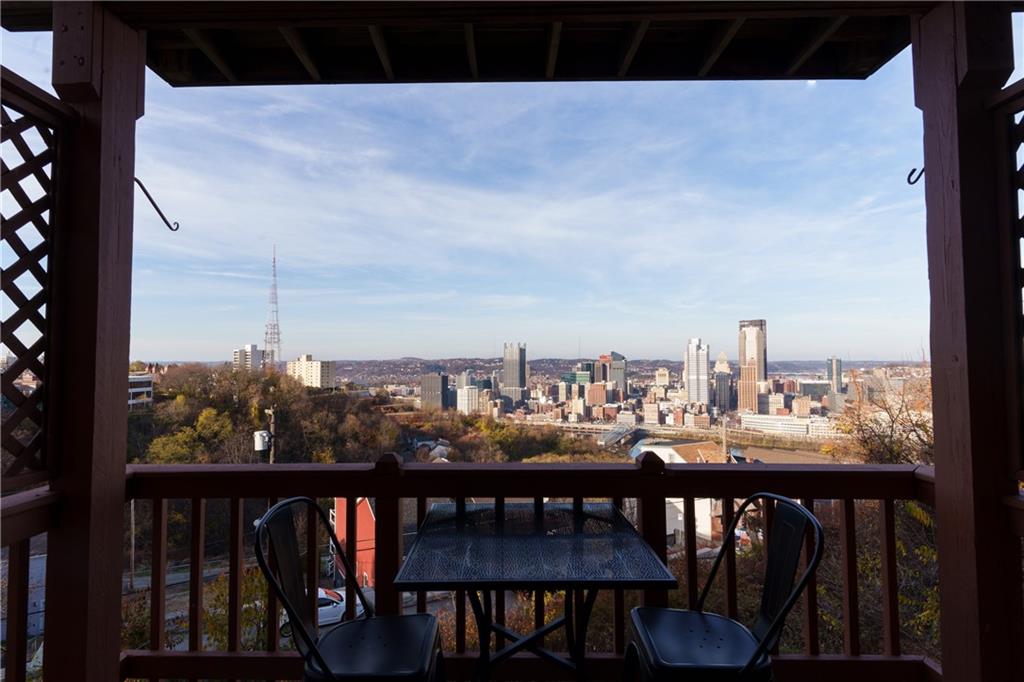 17 Bailey Avenue Pittsburgh, PA 15211 - Photo 22 of 22 a view of a balcony