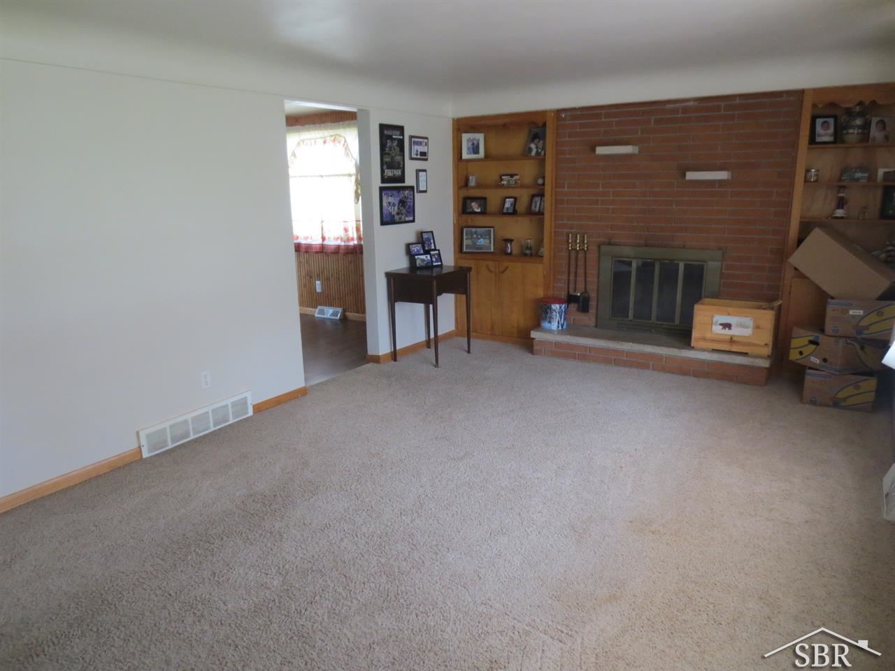 7064 Terry Road Saginaw, MI 48609 - Photo 2 of 10 31190654-1.JPG