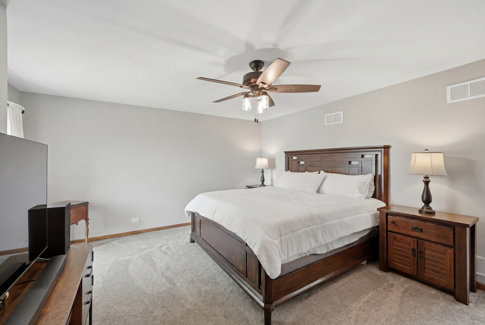 534 Whispering Pines Road Lindenhurst, IL 60046 - Photo 41 of 50