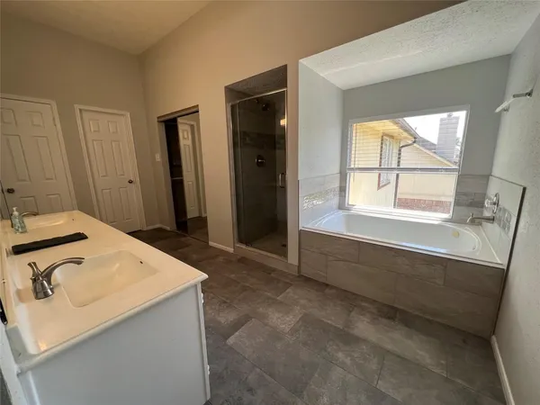 $2,200 | 16430 Elmwood Point Lane, Sugar Land, TX 77498