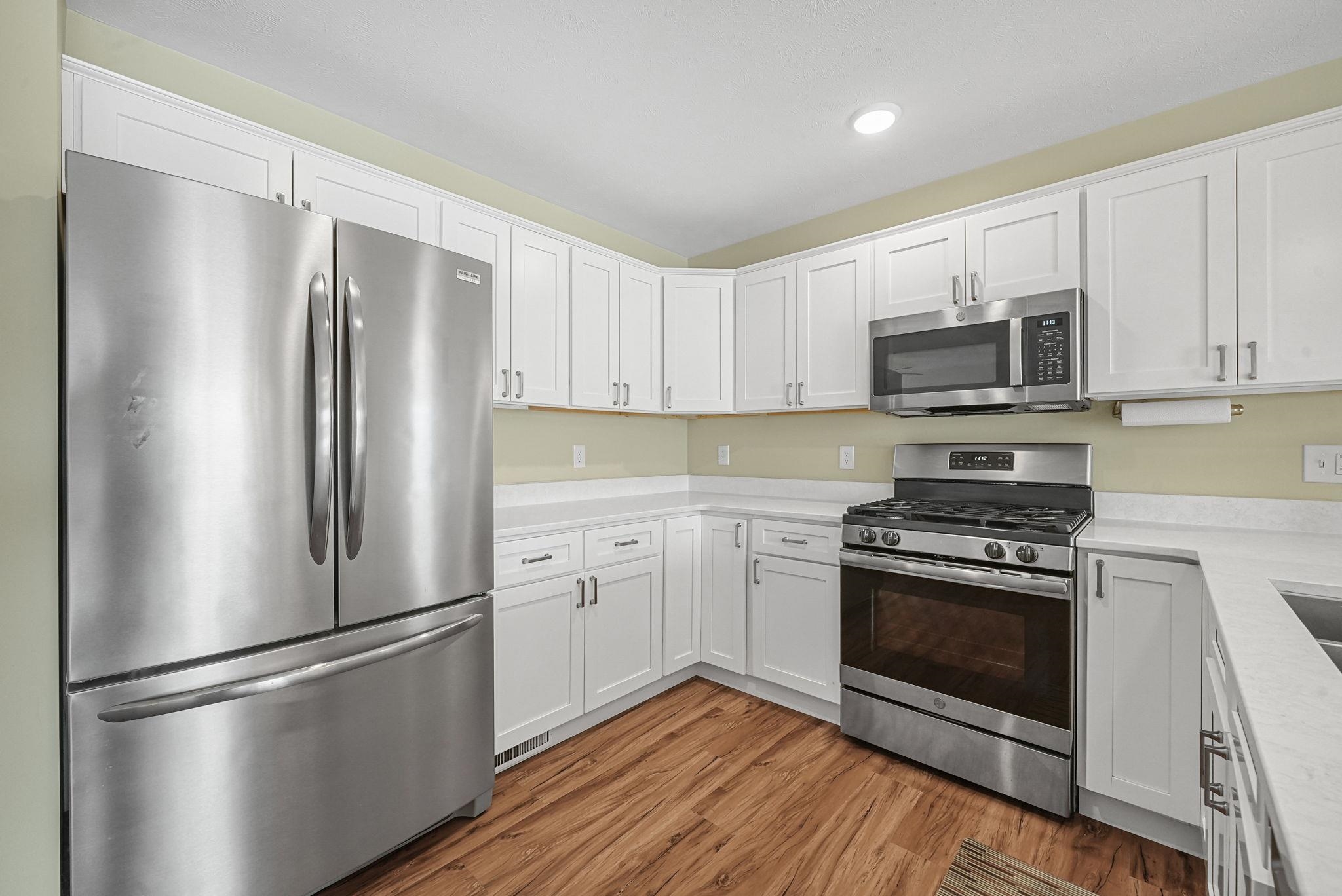 4838 Bartlett Road Williamsburg, MI 49690 - Photo 16 of 95