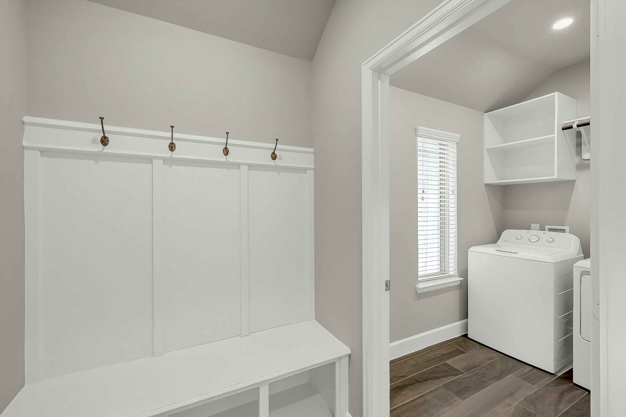 328 Rise Lane Montgomery, TX 77316 - Photo 40 of 49 a view of utility room with washer and dryer