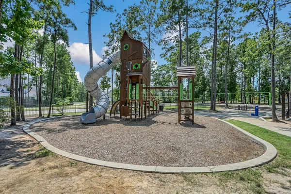 a view of a park with bench
