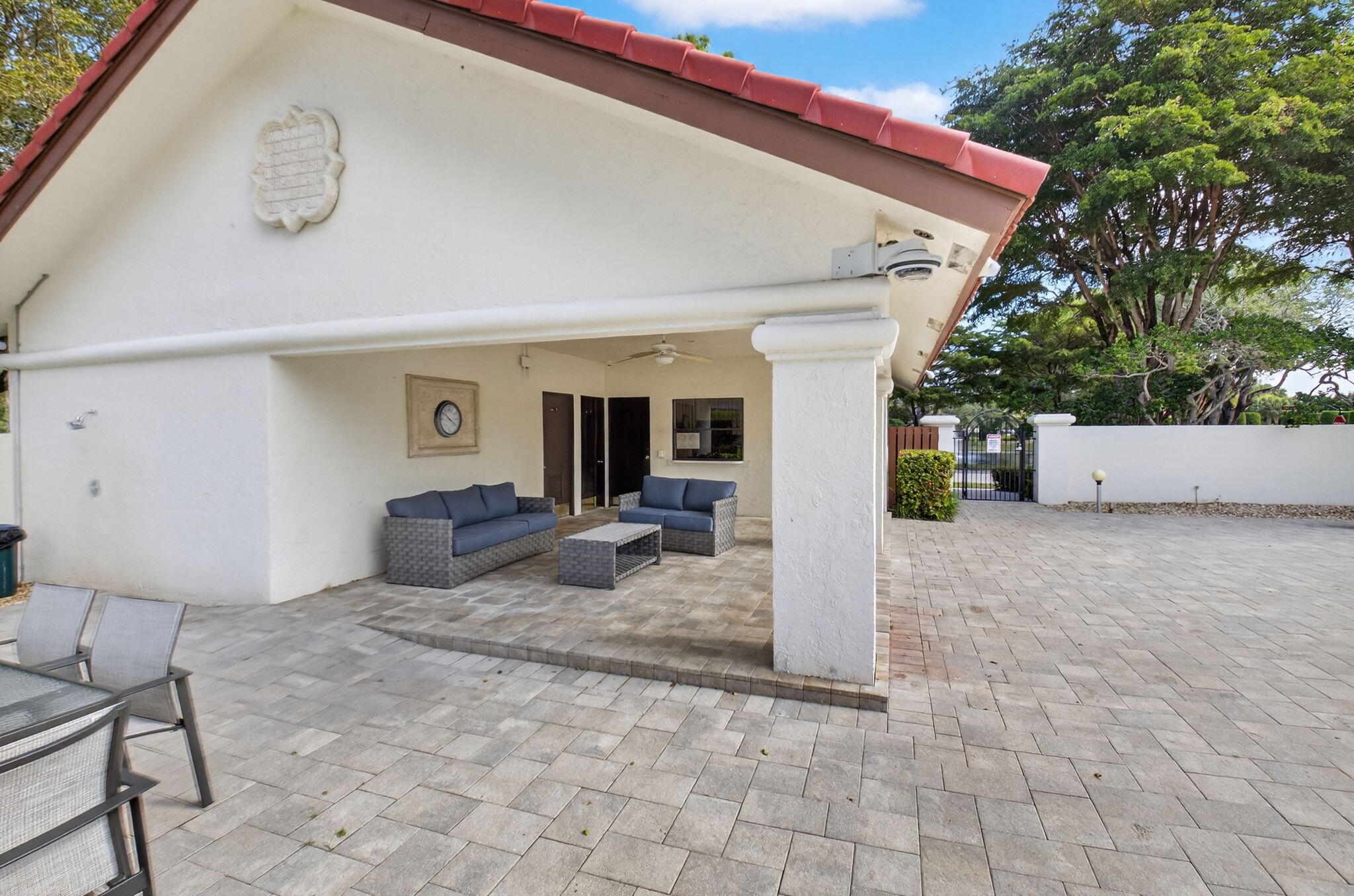 21700 Club Villa Terrace Boca Raton, FL 33433 - Photo 41 of 51 COVERED LOUNGE AREA