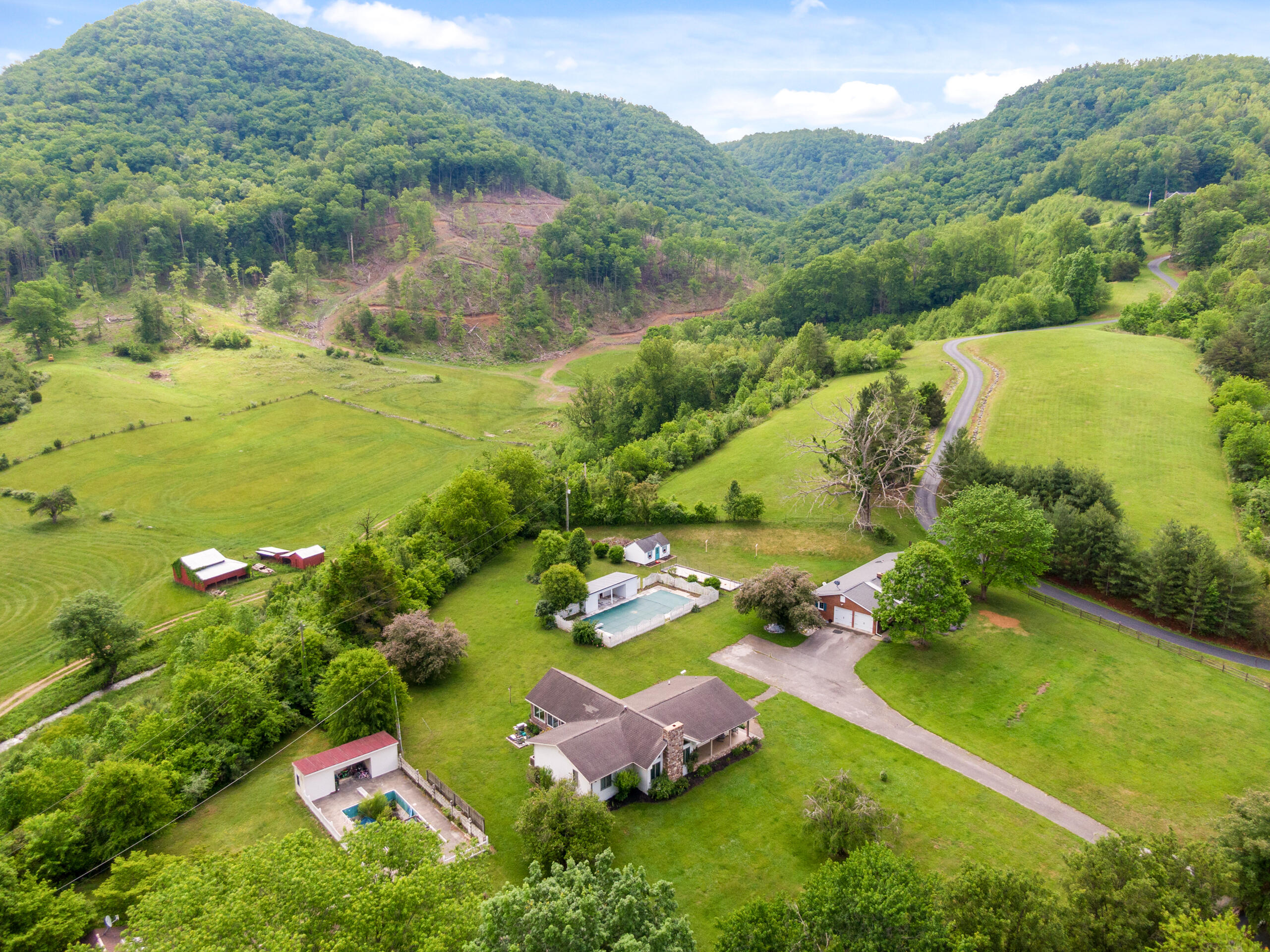 2844 Forage Road Shawsville, VA 24162 - Photo 4 of 54 2844-Forage-Rd-Shawsville-55