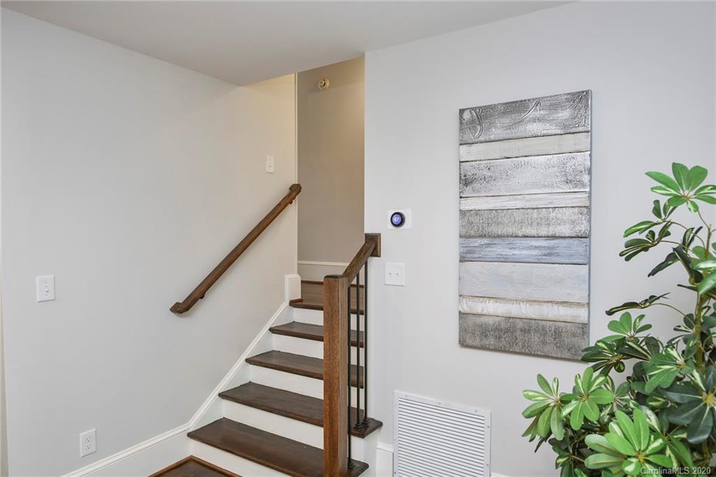 3242 Mountainbrook Road Charlotte, NC 28210 - Photo 12 of 32 Gallery Image 12