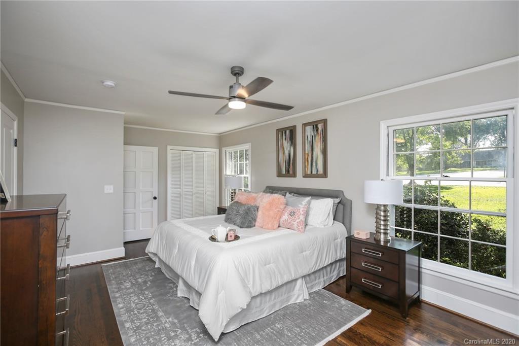 3242 Mountainbrook Road Charlotte, NC 28210 - Photo 15 of 32 Gallery Image 15