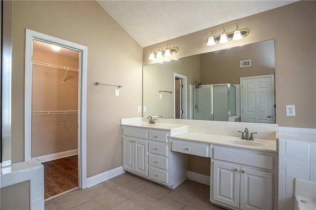 $3,000 | 1098 Fountain Lakes Court, Lawrenceville, GA 30043