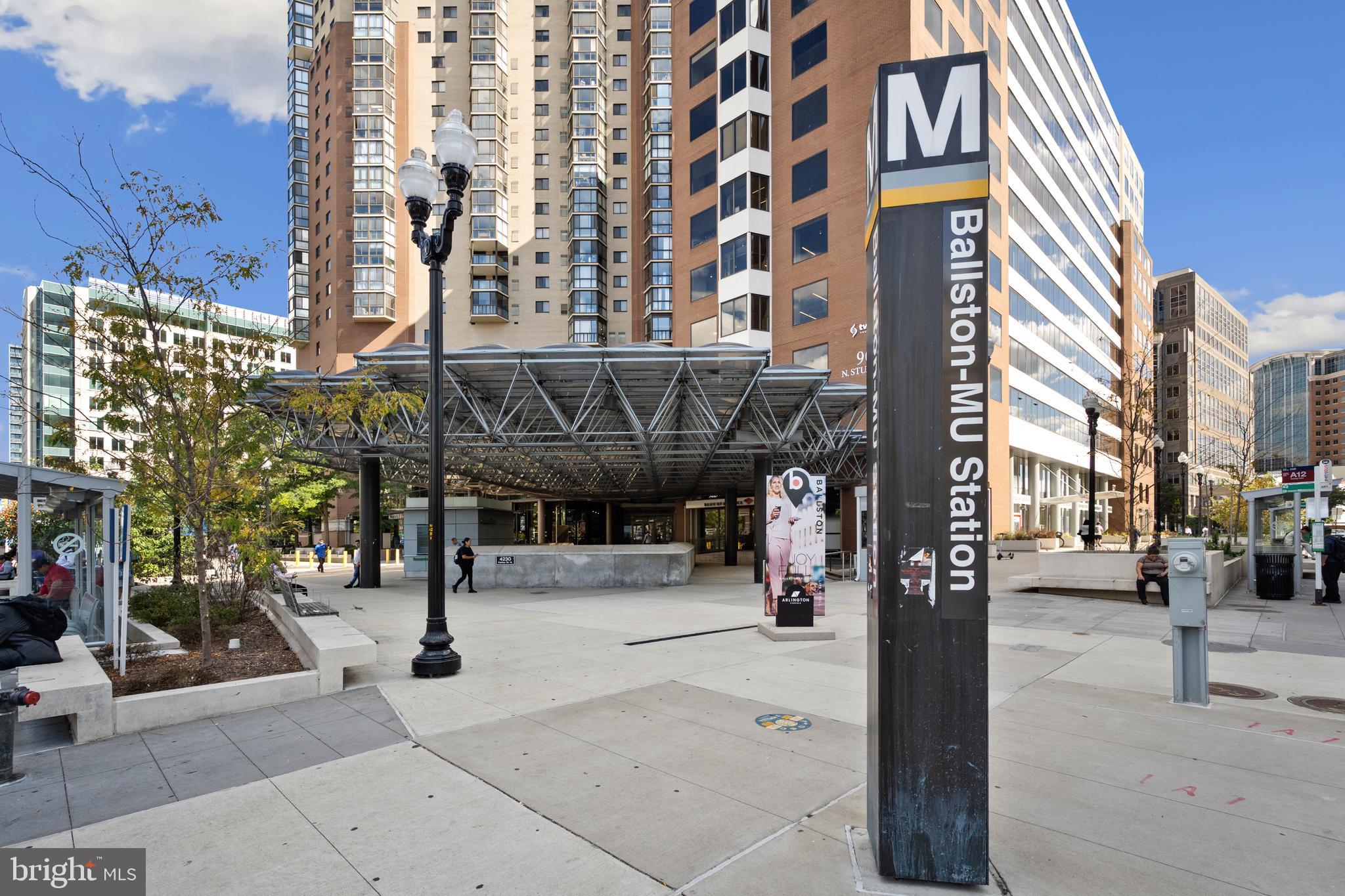 1001 North Vermont Street, Unit 102 Arlington, VA 22201 - Photo 25 of 27 a view of a building with a street