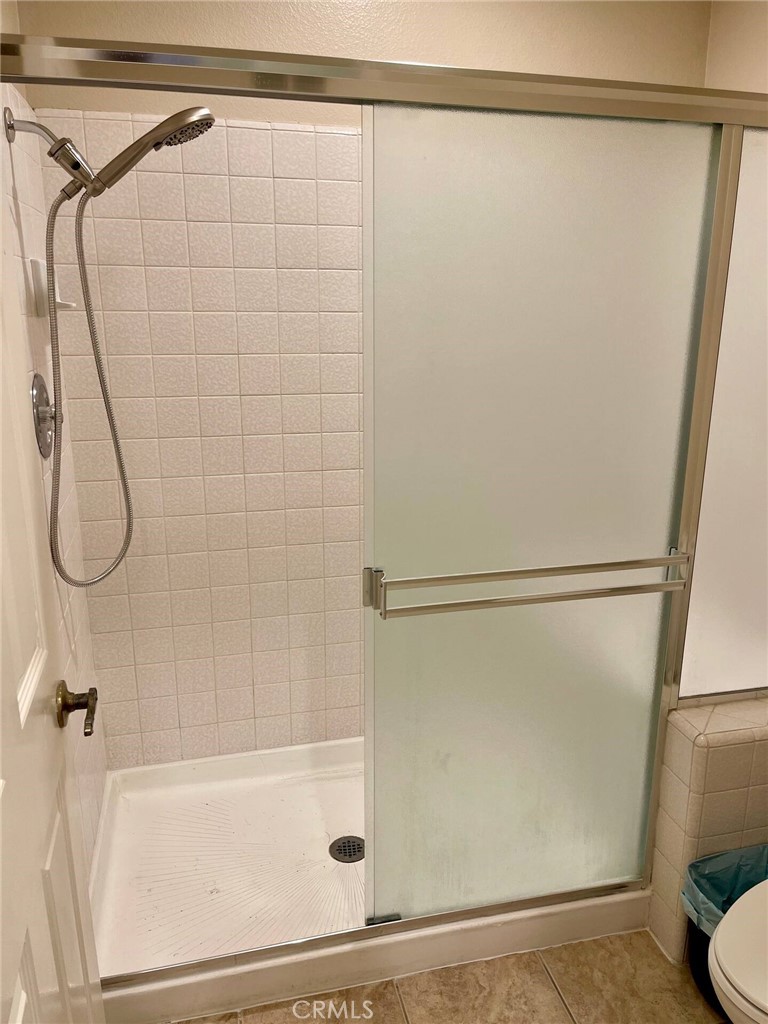 17 Fallbrook Irvine, CA 92604 - Photo 11 of 31 Primary Walk-in Shower