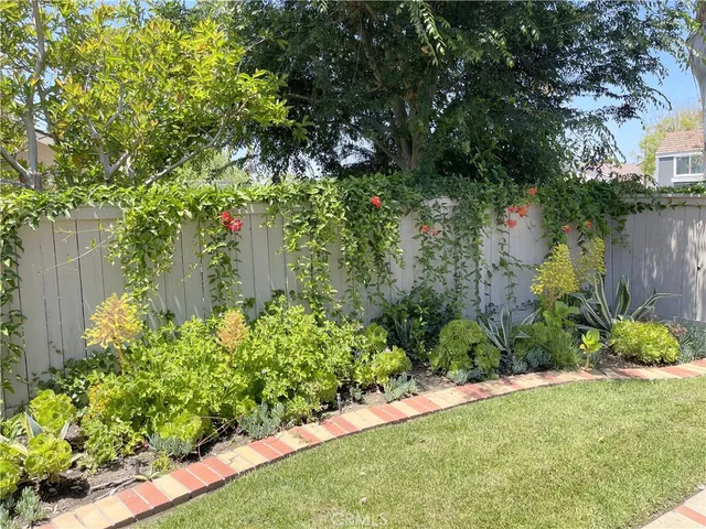 $6,000 | 17 Fallbrook, Irvine, CA 92604