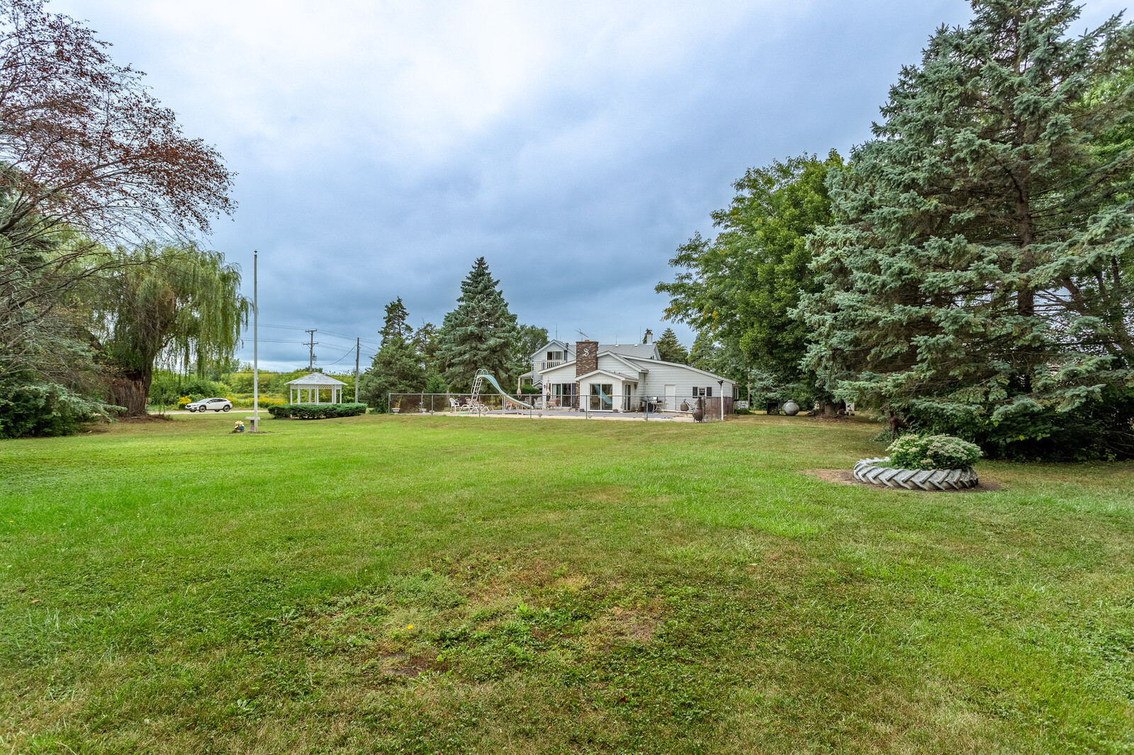 9110 Miller Road Lake In The Hills, IL 60156 - Photo 4 of 30 Gallery Image 4