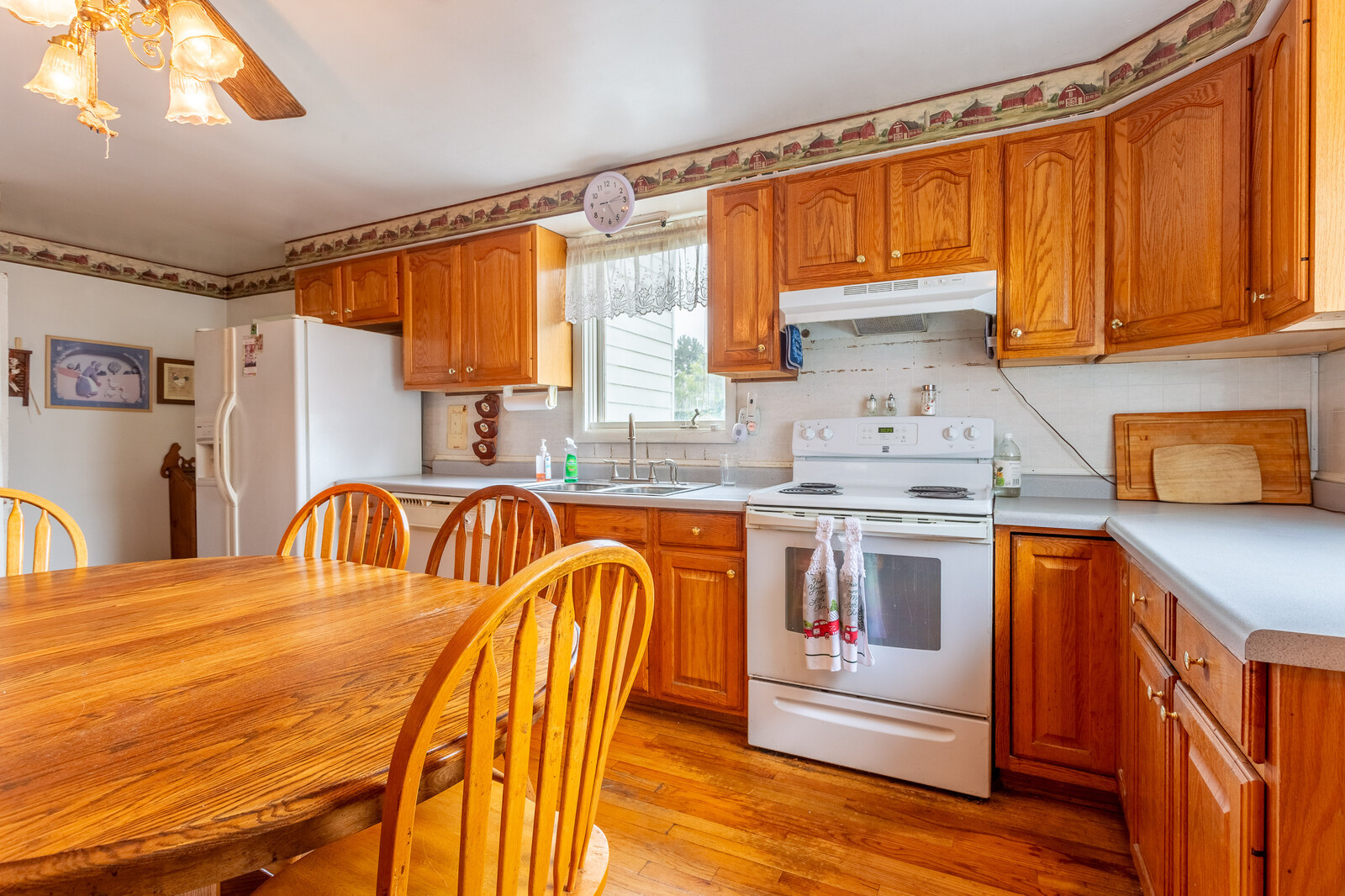 9110 Miller Road Lake In The Hills, IL 60156 - Photo 10 of 30 Gallery Image 10
