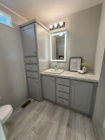 $99,500 | 51 Brushwood Drive, Matteson, IL 60443