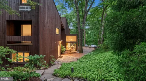 $2,500,000 | 5196 27th Street Northwest, Washington, DC 20008