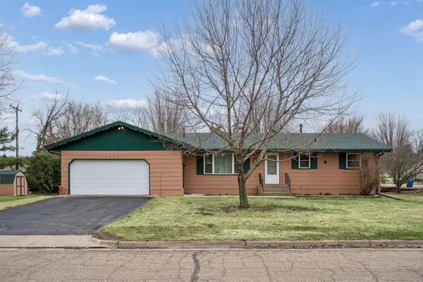 $325,000 | 11447 55th Street Northeast, Albertville, MN 55301