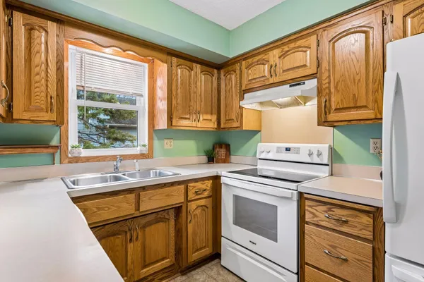 $325,000 | 11447 55th Street Northeast, Albertville, MN 55301