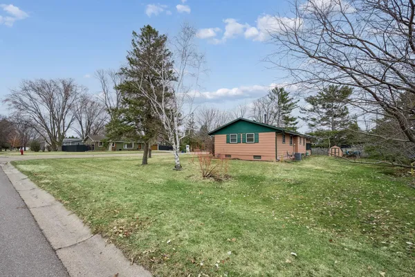 $325,000 | 11447 55th Street Northeast, Albertville, MN 55301