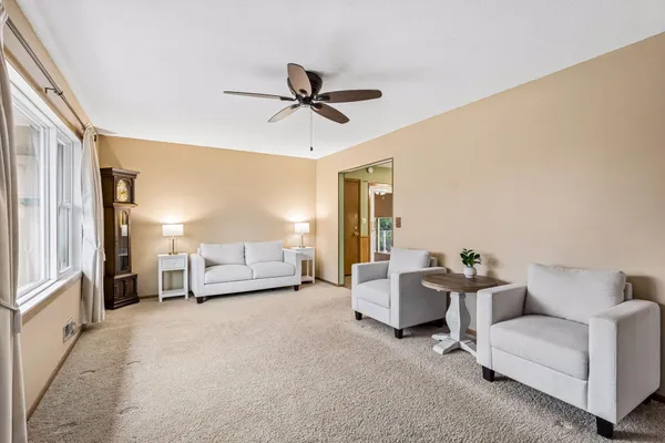 $325,000 | 11447 55th Street Northeast, Albertville, MN 55301