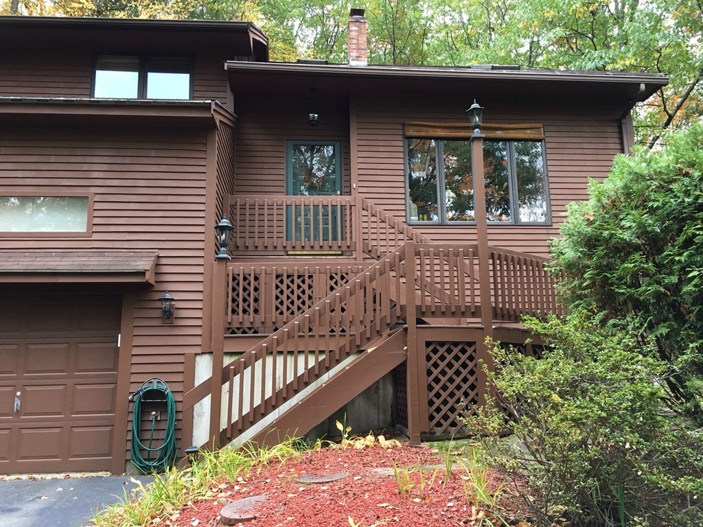 122 Wells Park Road Sturbridge, MA 01566 - Photo 3 of 29