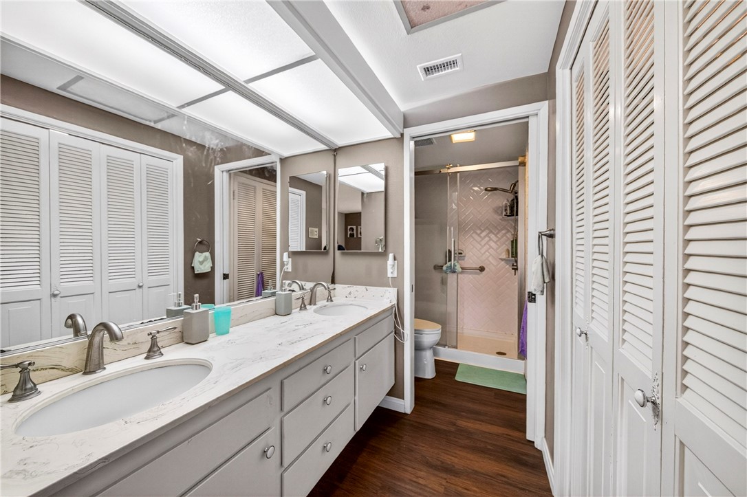 820 Vía Zapata Riverside, CA 92507 - Photo 21 of 37