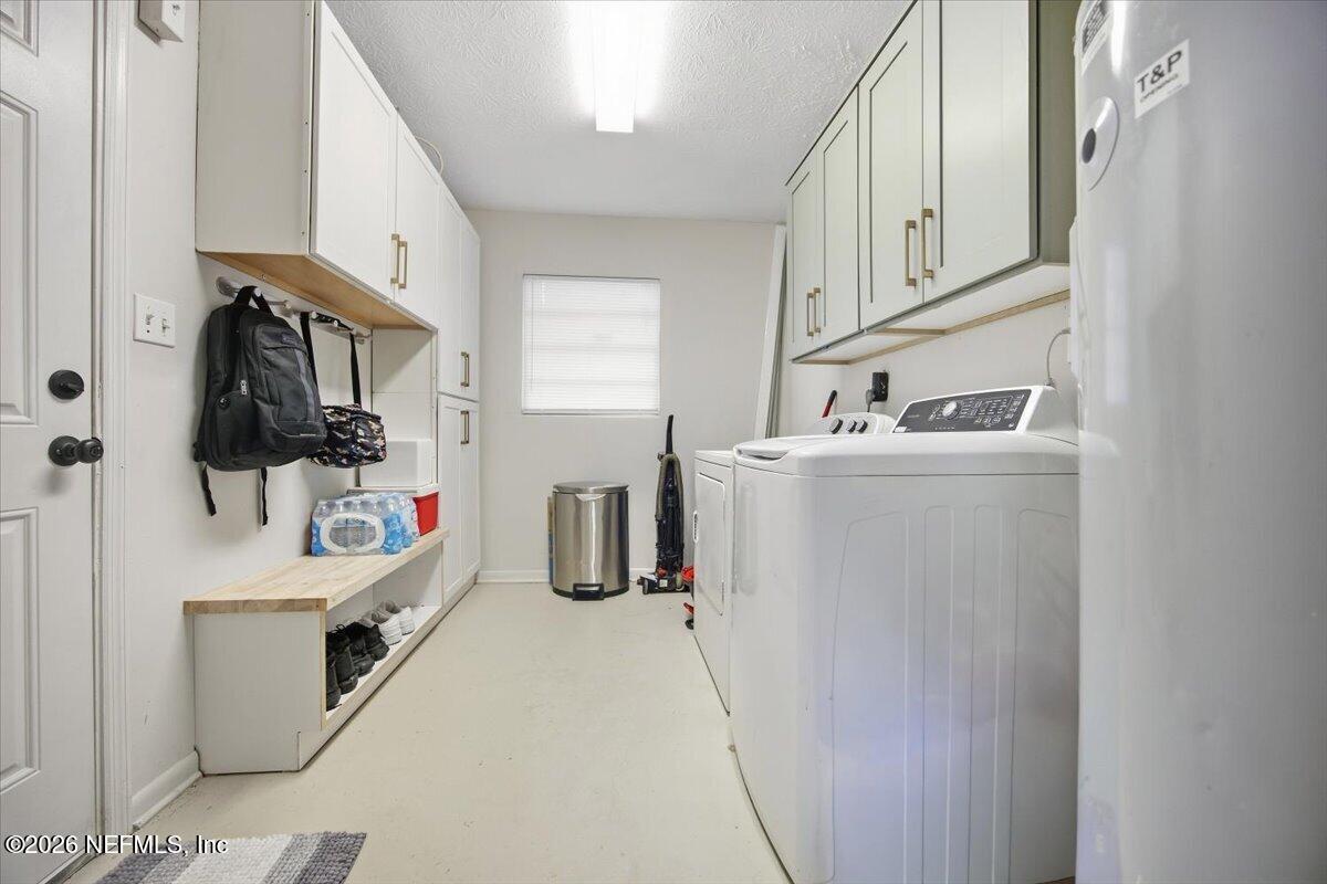 7252 Old Kings Road South Jacksonville, FL 32217 - Photo 7 of 17 07-Laundry Room