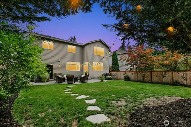 $1,720,000 | 2002 263rd Lane Southeast, Sammamish, WA 98075