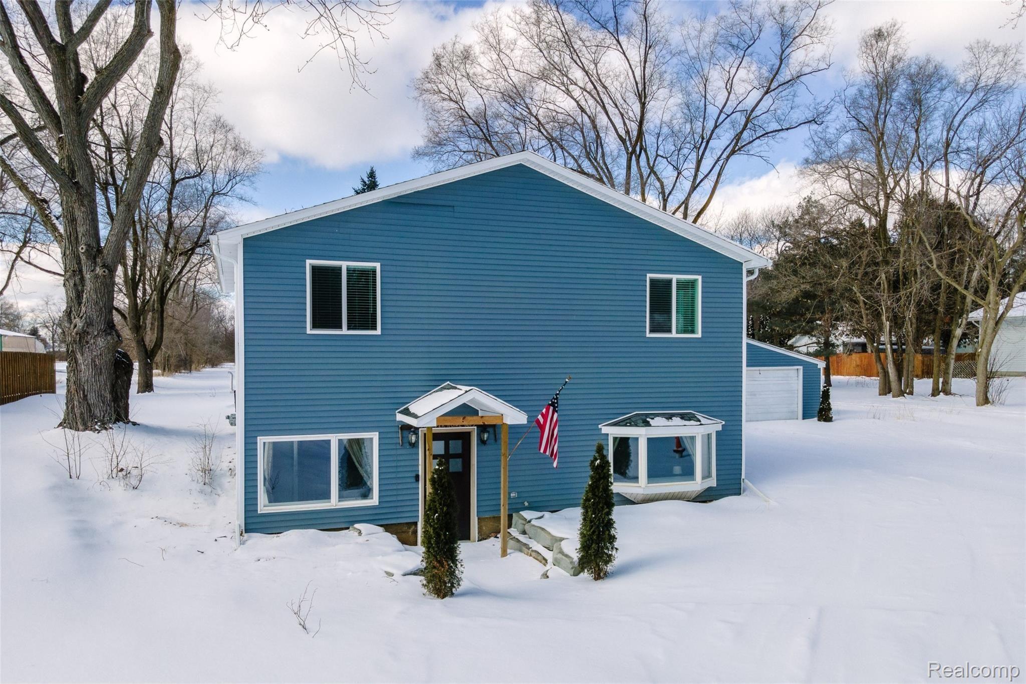 8673 Clarridge Road Clarkston, MI 48348 - Photo 10 of 59 MarkGibeau_ClarridgeClarkston_10.JPG